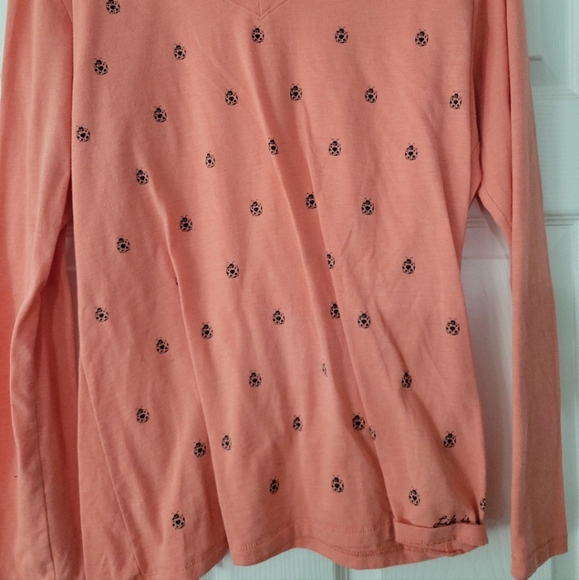Life Is Good Top Shirt Womens Sz L Orange Ladybug V Neck Long Sleeve Cool Tee - Picture 2 of 4